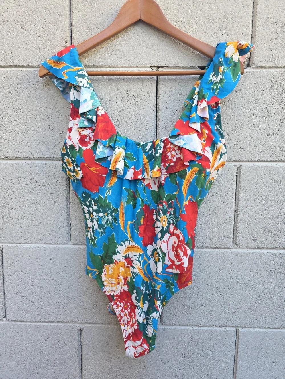 J. Crew | Ruffle scoop one-piece swimsuit in Ratti bahama print NEW Size 12 - Picture 4 of 10